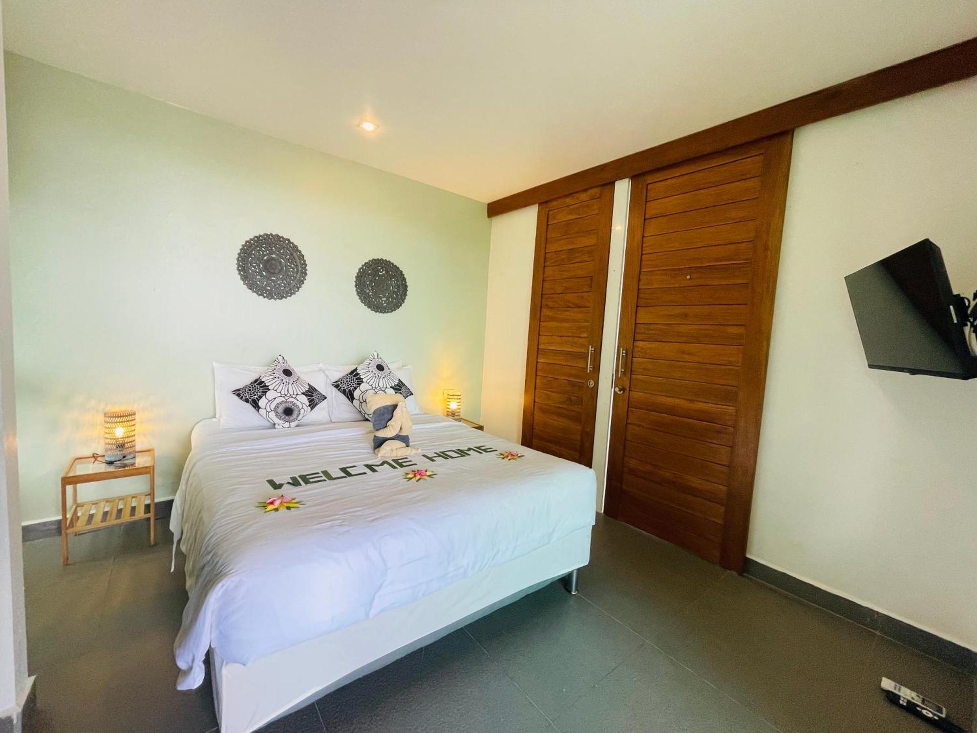 Baan Saint-Tropez Seaview Villas Kata Beach Ngoại thất bức ảnh