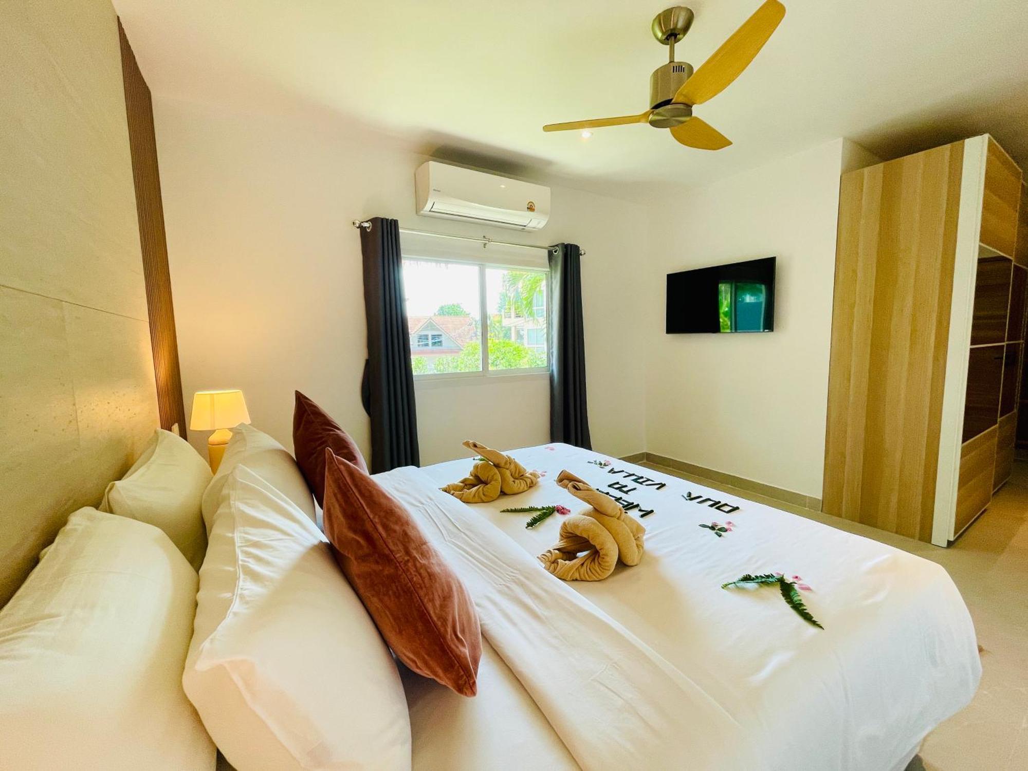 Baan Saint-Tropez Seaview Villas Kata Beach Ngoại thất bức ảnh
