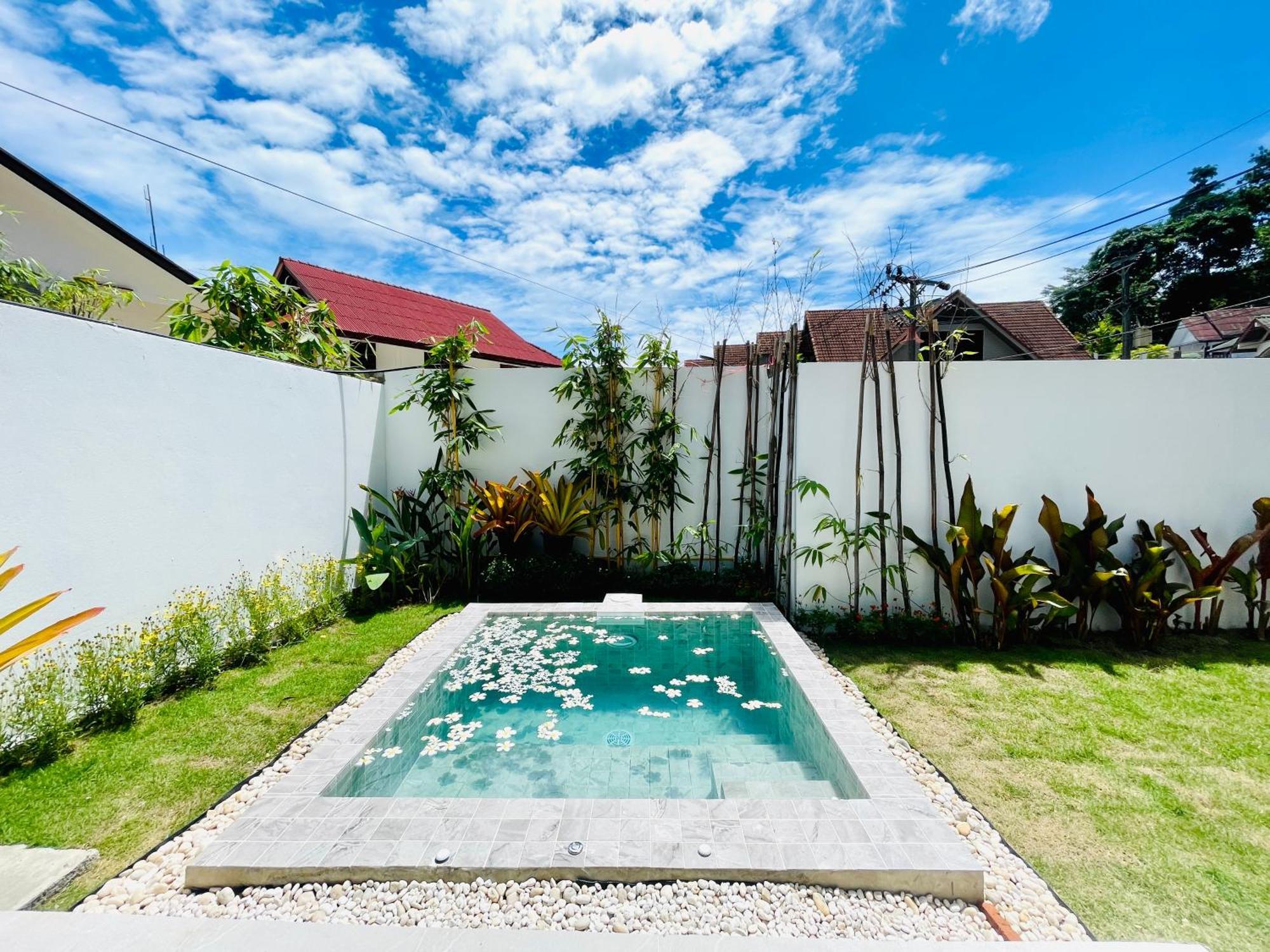 Baan Saint-Tropez Seaview Villas Kata Beach Ngoại thất bức ảnh